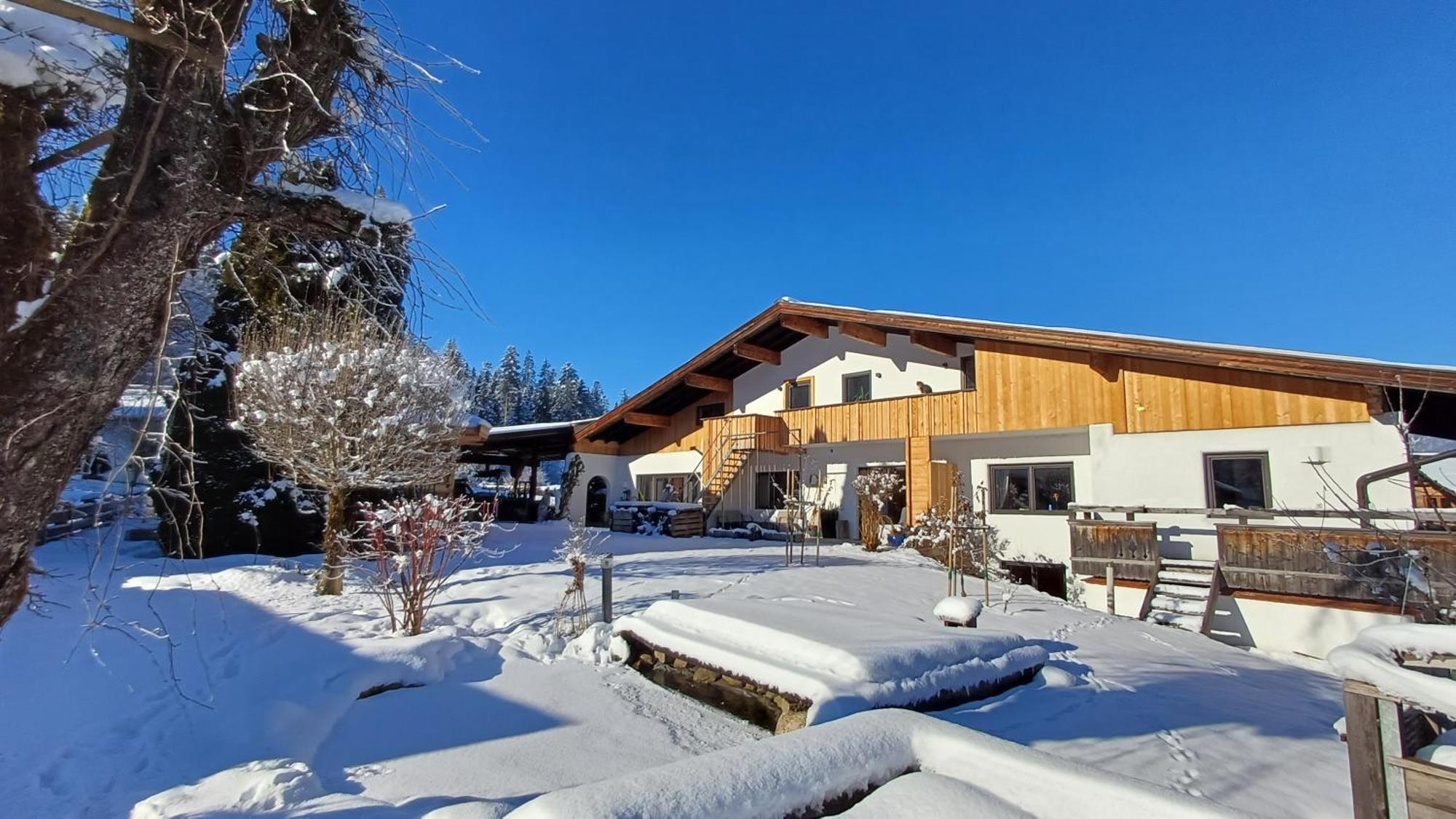 Landhaus Almdorf Hotel Sankt Johann in Tirol Exterior foto