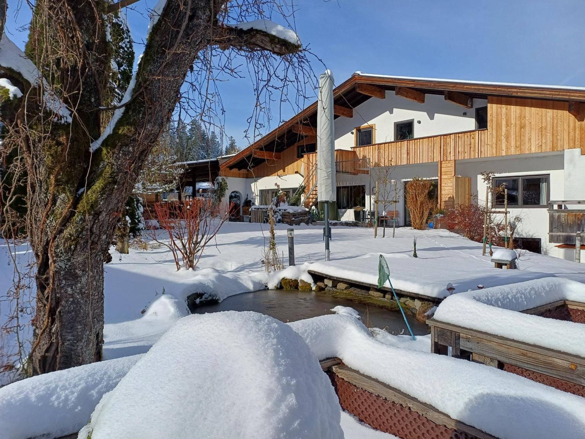 Landhaus Almdorf Hotel Sankt Johann in Tirol Exterior foto